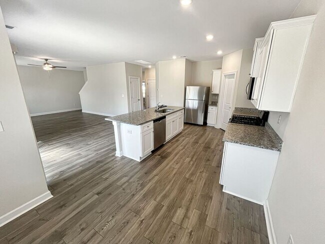 Building Photo - 2324 Valverde Way