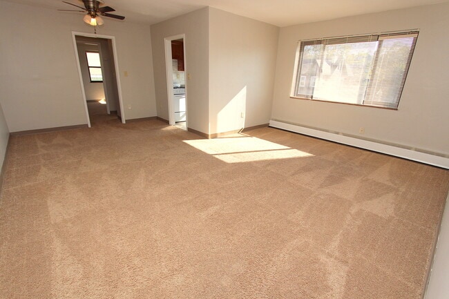 Building Photo - 2976 Voelkel Ave