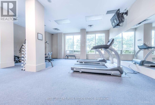 Building Photo - 1359 Rathburn Rd E