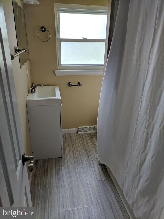 Foto del edificio - 247 Rutgers Ave