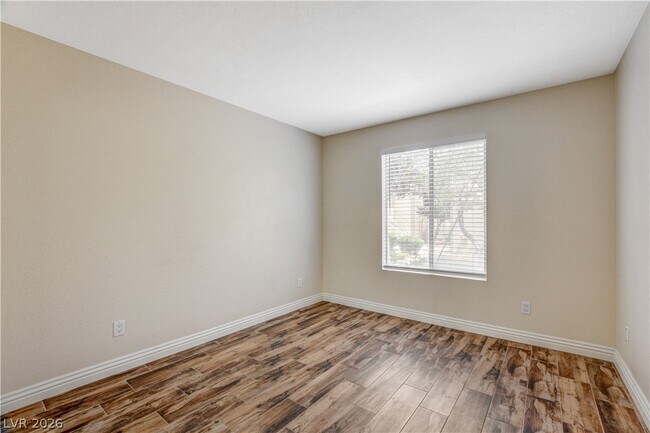 Foto del edificio - 7200 W Pirates Cove Rd