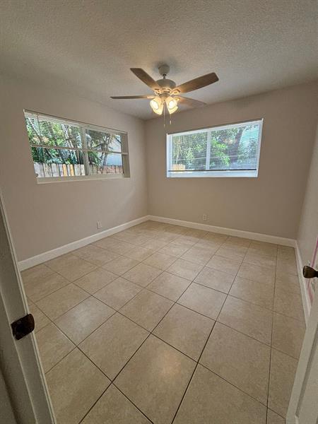 Foto del edificio - 1713 N Dixie Hwy