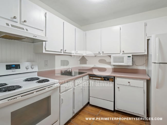 Building Photo - 737 Boggs Rd