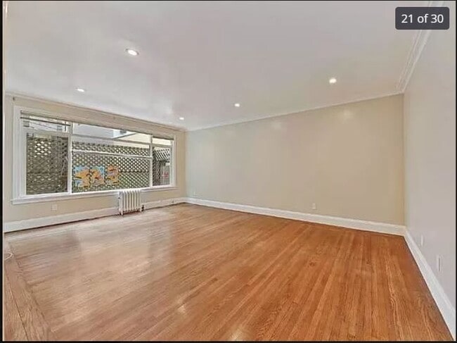 Building Photo - 1925 Leavenworth St