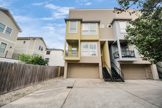 Foto del edificio - 5526 Crooms St