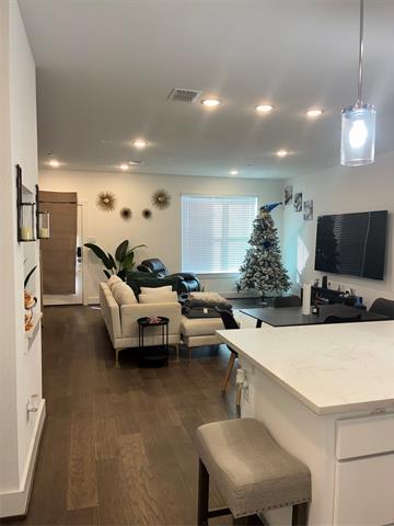 Building Photo - 8911 Cave Spgs Mews