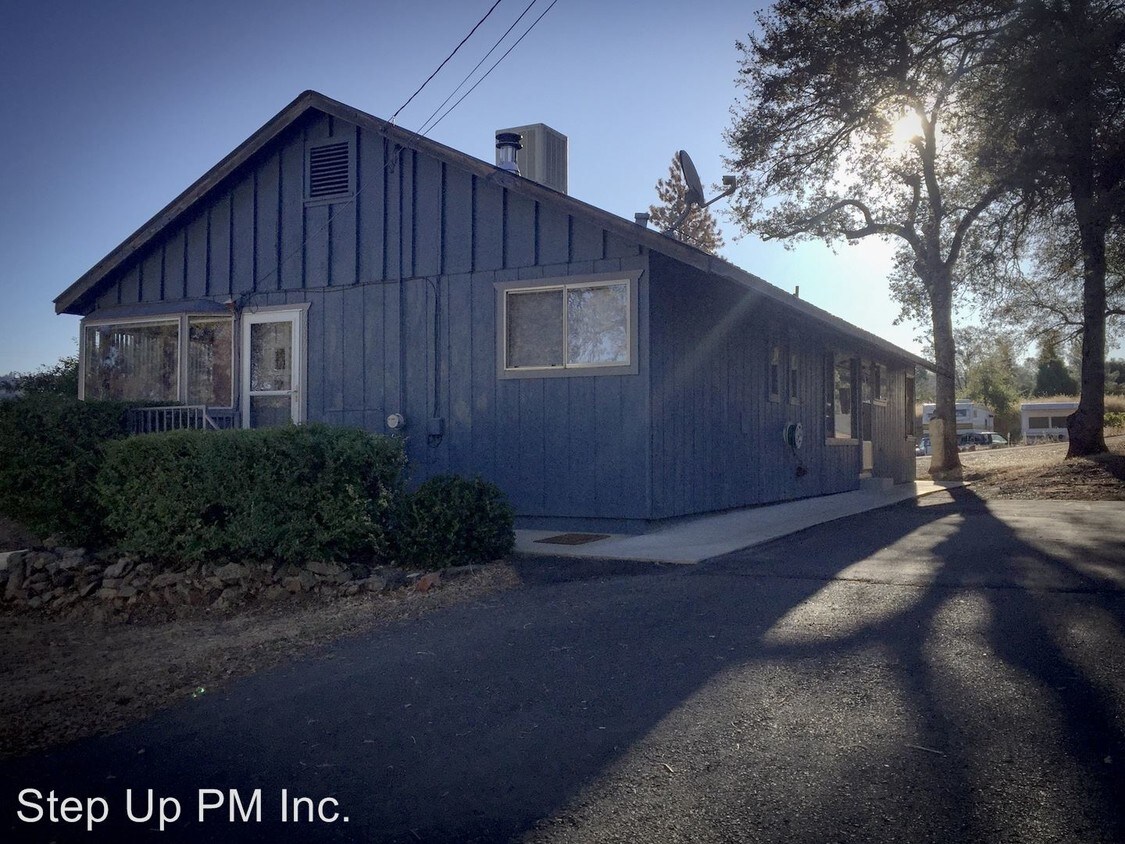 20477 Hazel Ave, Soulsbyville, CA 95372 House for Rent in