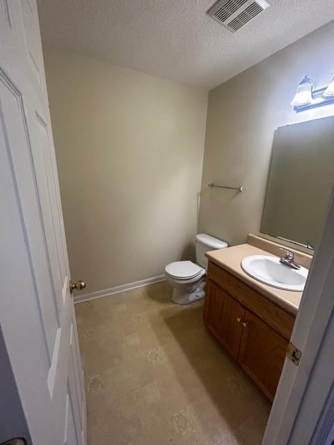 Building Photo - 550 E O'neal St