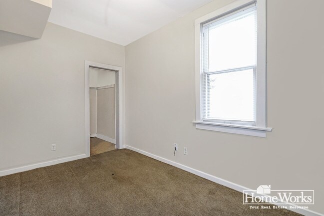 Foto del edificio - 314 W Battell St