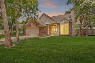 Building Photo - 16042 Glenbrook Knoll Ln