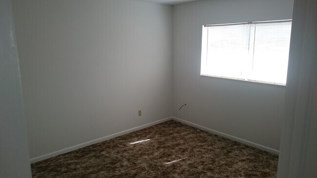 2 dormitorios - 815 Freemont St