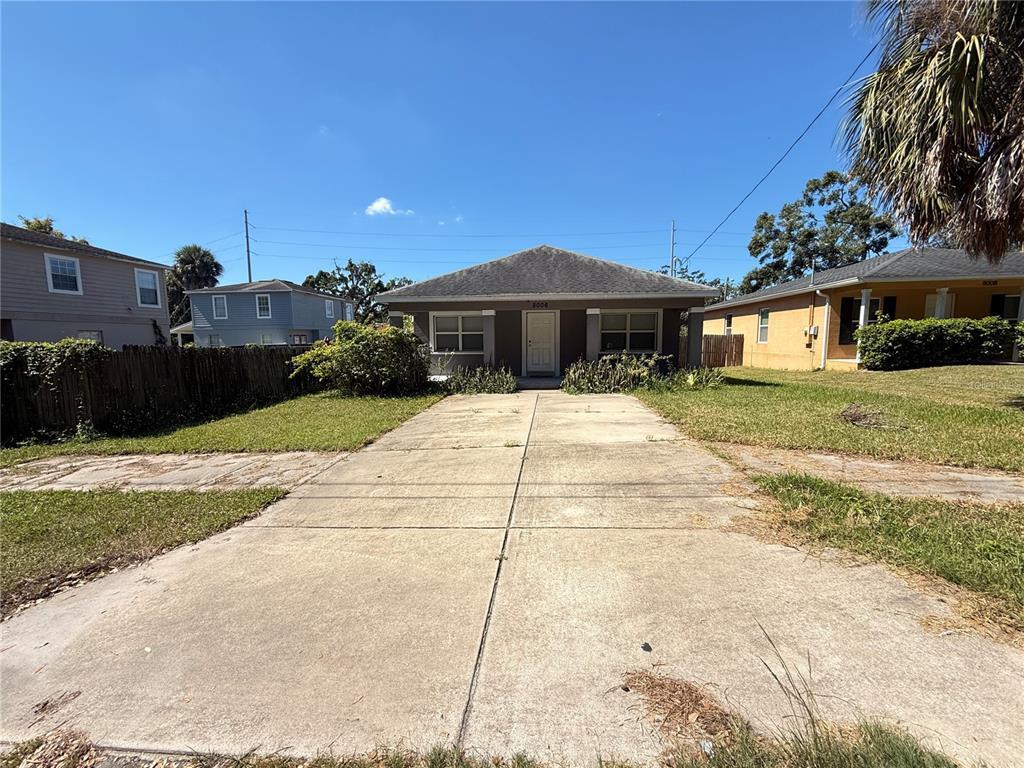 Foto principal - 8006 N 10th St