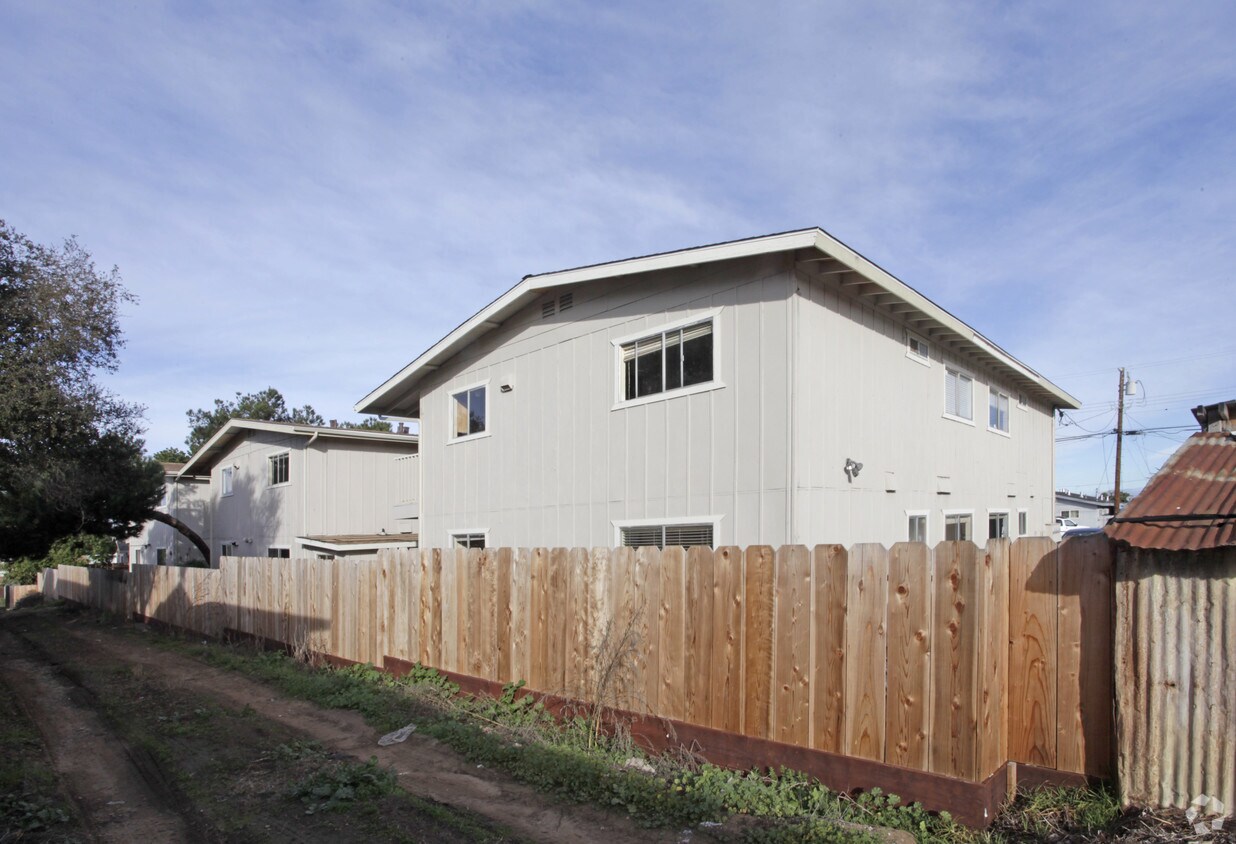 Foto del edificio - 1140-1152 Sonoma Ave