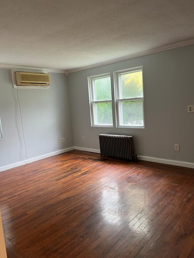 Foto principal - 197 Bingham St