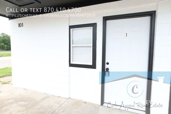 Foto del edificio - 101 W Hinkley Ave