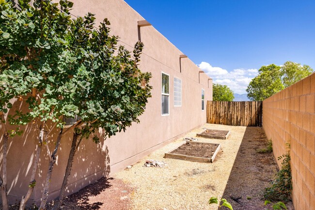 Foto del edificio - Single Story Beauty | Large Yard | 3 Bedro...