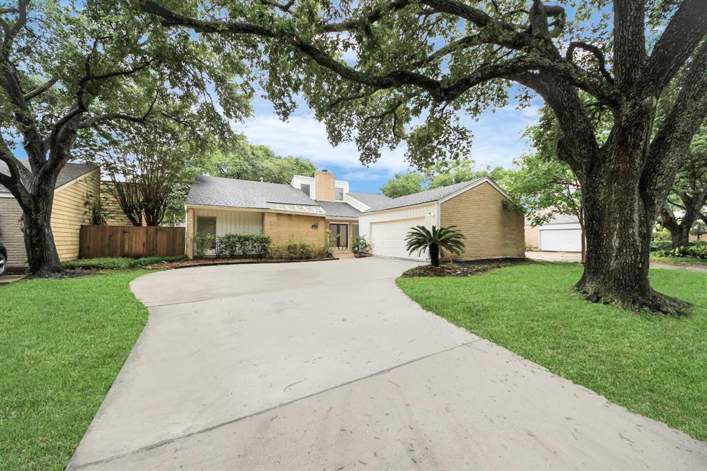 Foto principal - 11415 Ella Lee Dr