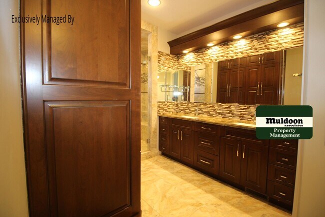 Building Photo - Nice home in Broadmoor Village!