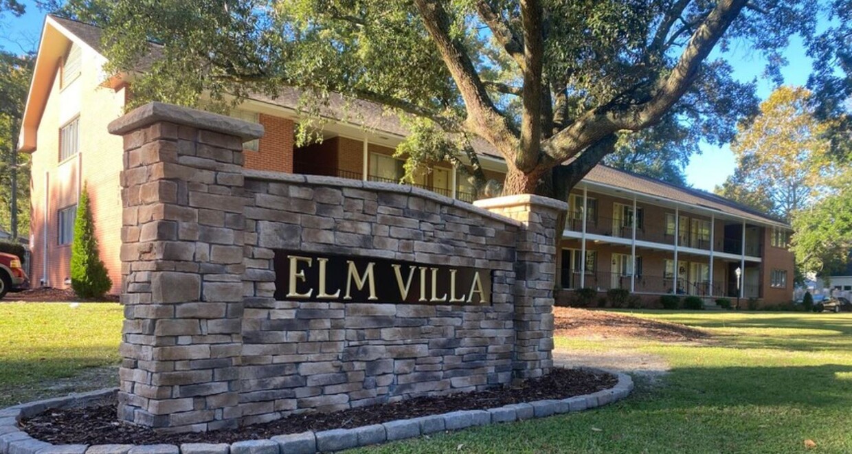 Primary Photo - Elm Villa Apartments