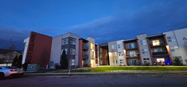 Foto del edificio - 875 S Depot St