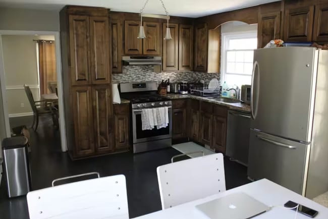 Shared Kitchen and Breakfast table - 4859 Post Oak Tritt Rd NE