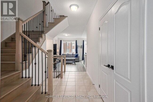 Photo du bâtiment - 5 Kirby Ave