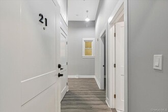 Building Photo - 47 Beekman Ave