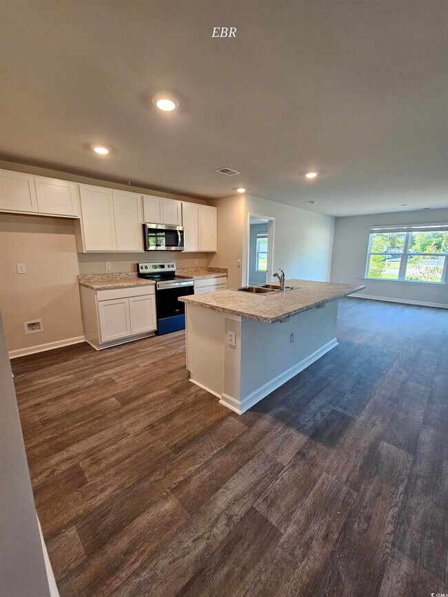 Foto del edificio - 370 Jeff Waters Cir