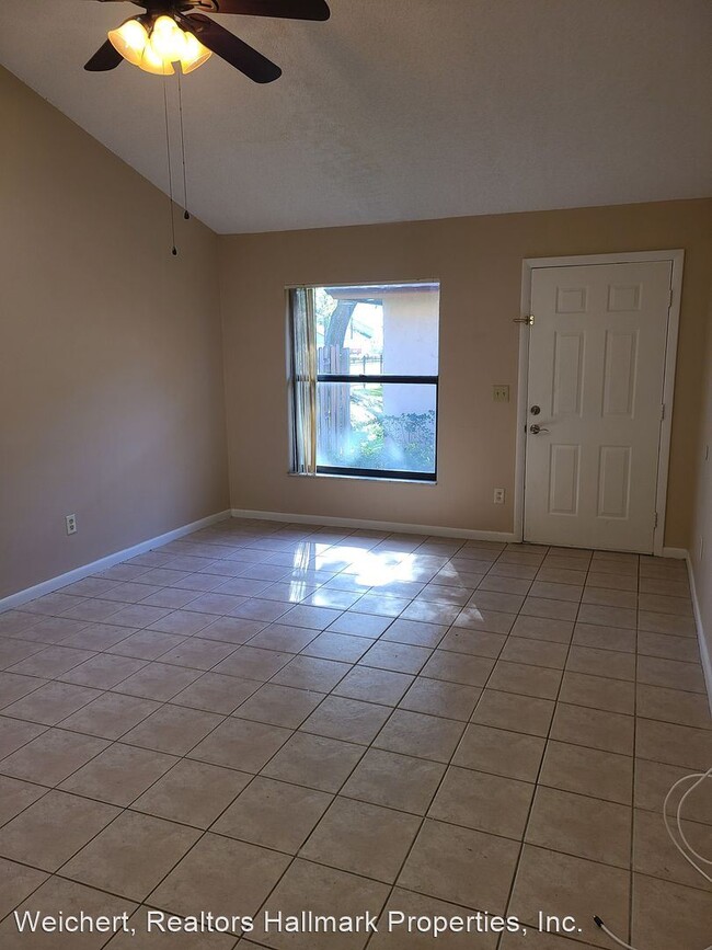 Building Photo - 2 br, 2 bath House - 314 Douglas Way #90
