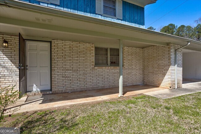 Building Photo - 170 N Star Trail SW