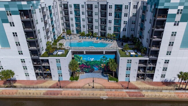 Foto del edificio - EVO Riverfront