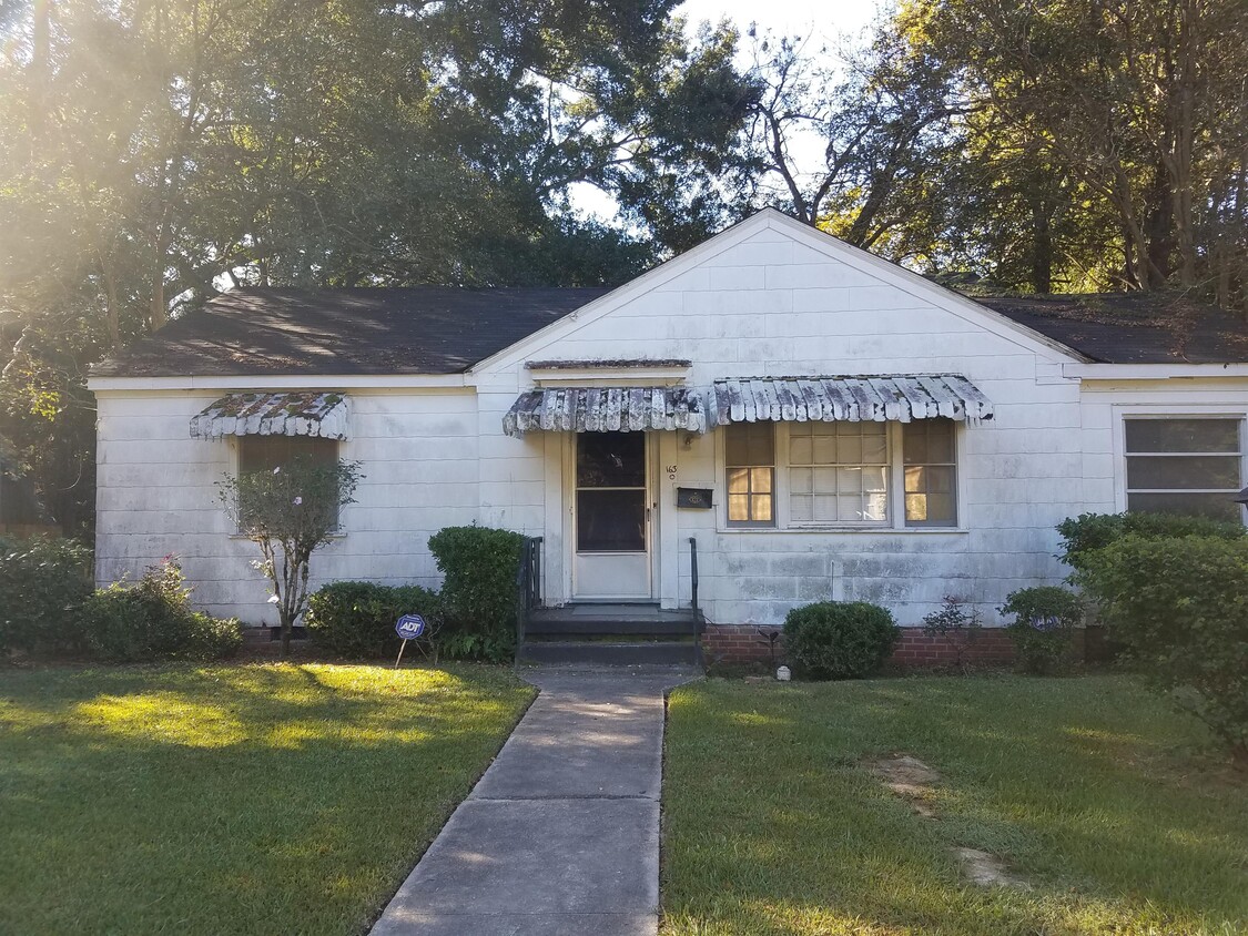 Primary Photo - 163 Segura Ave