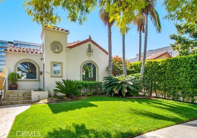 Foto del edificio - 8848 Ashcroft Ave