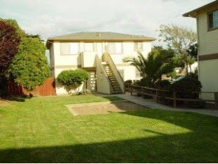 Foto del edificio - 221 Carmel Ave
