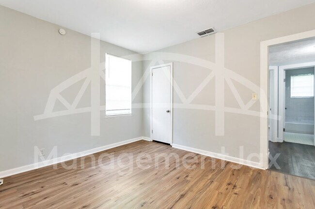 Foto del edificio - 2311 W 16th St