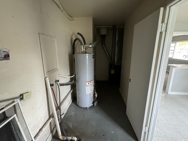 Photo - 2114 N Kitley Ave House