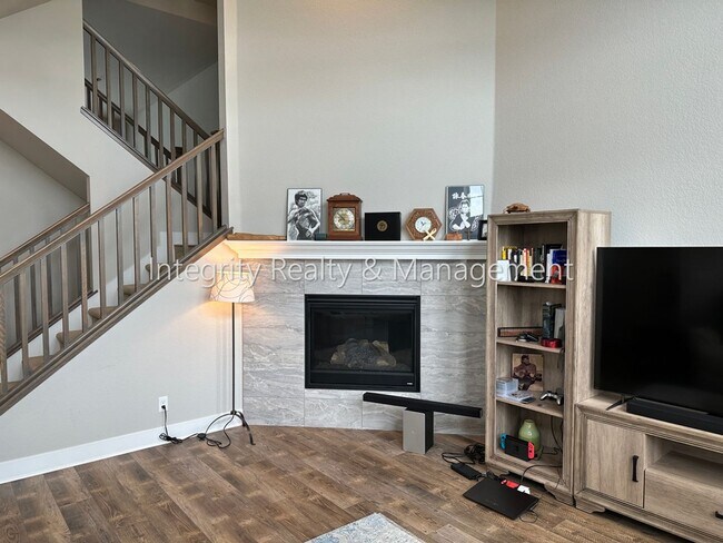 Foto del edificio - 3 Bed/2.5 Bath, 2,171 Sqft - 2612 Moline S...