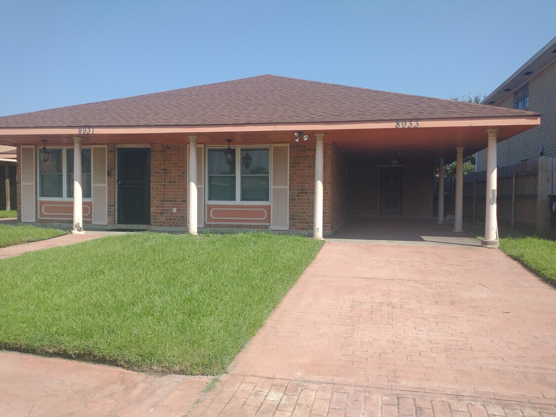 Primary Photo - 8933 Bunker Hill Rd