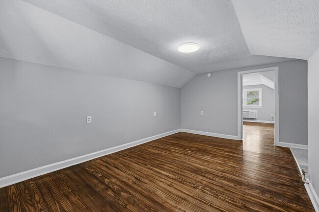Foto del edificio - 18th St 1404***Hunter Ward