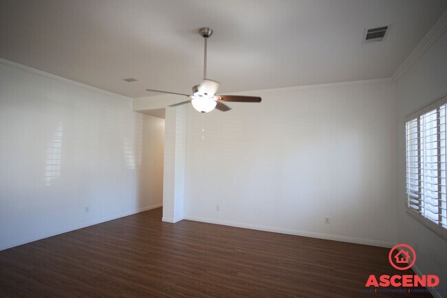 Foto del edificio - 8407 Glenlakes Ct