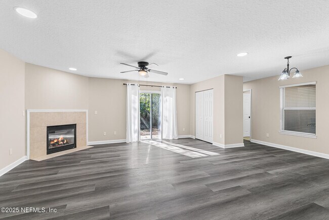 Foto del edificio - 452 Dutton Island Rd W