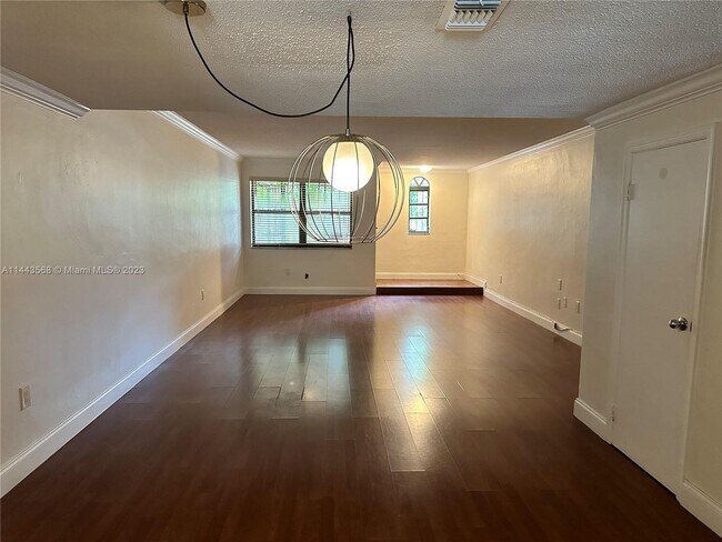 Foto del edificio - 1607 NE 105th St