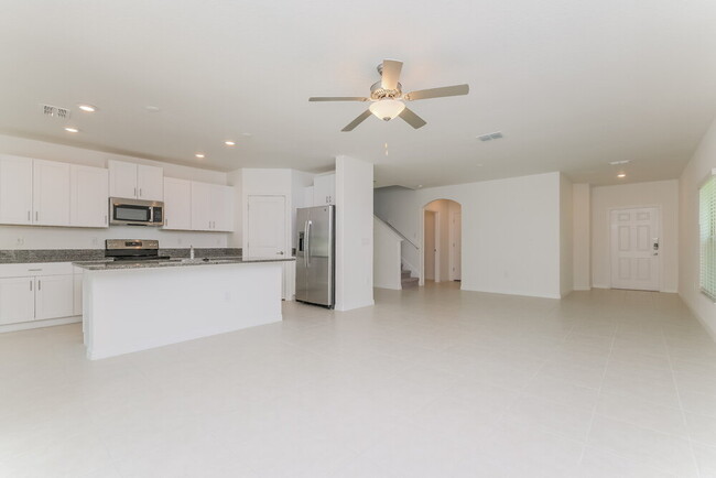 Building Photo - 7337 Spring Snowflake Ave