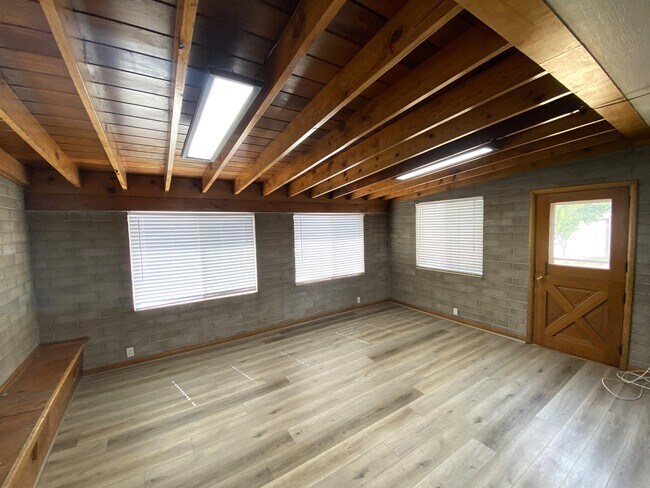 Building Photo - 1445 E 4230 S