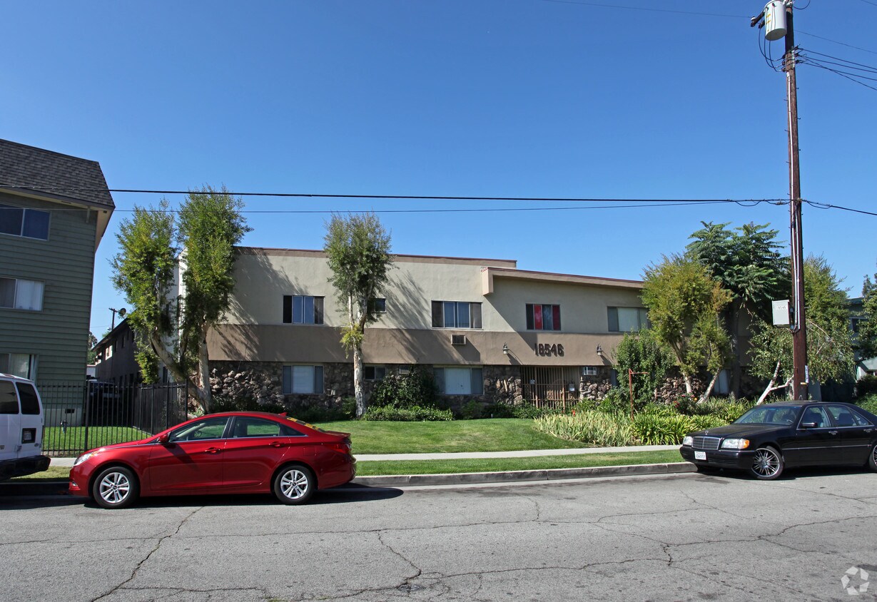 Primary Photo - Clark Arms Apartments