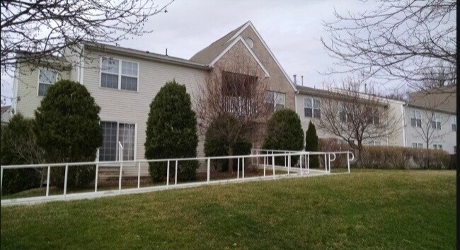 Building Photo - 37 Parkside Ct