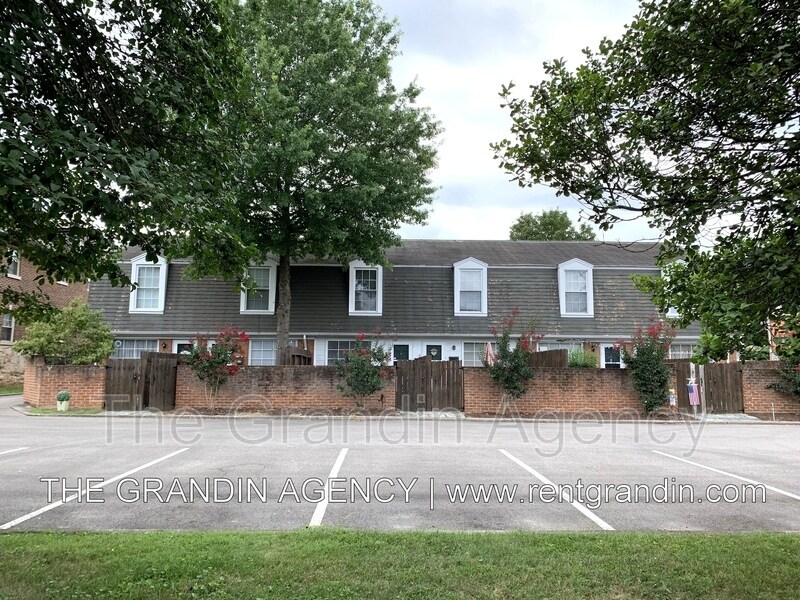 2012 Sherwood Ave SW, Roanoke, VA 24015 Condo for Rent in Roanoke, VA