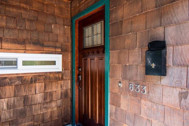 Building Photo - 633 Forest Ave