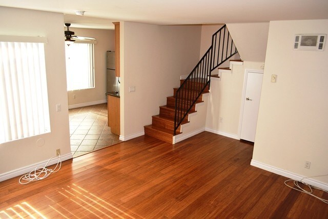 Foto del edificio - 6333 College Grove Way