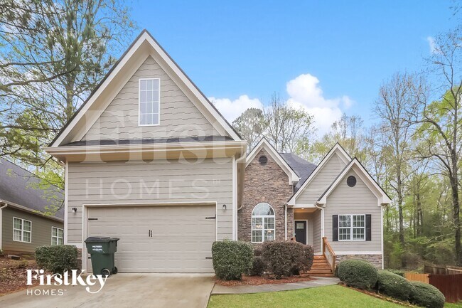 Building Photo - 2570 Serenity St